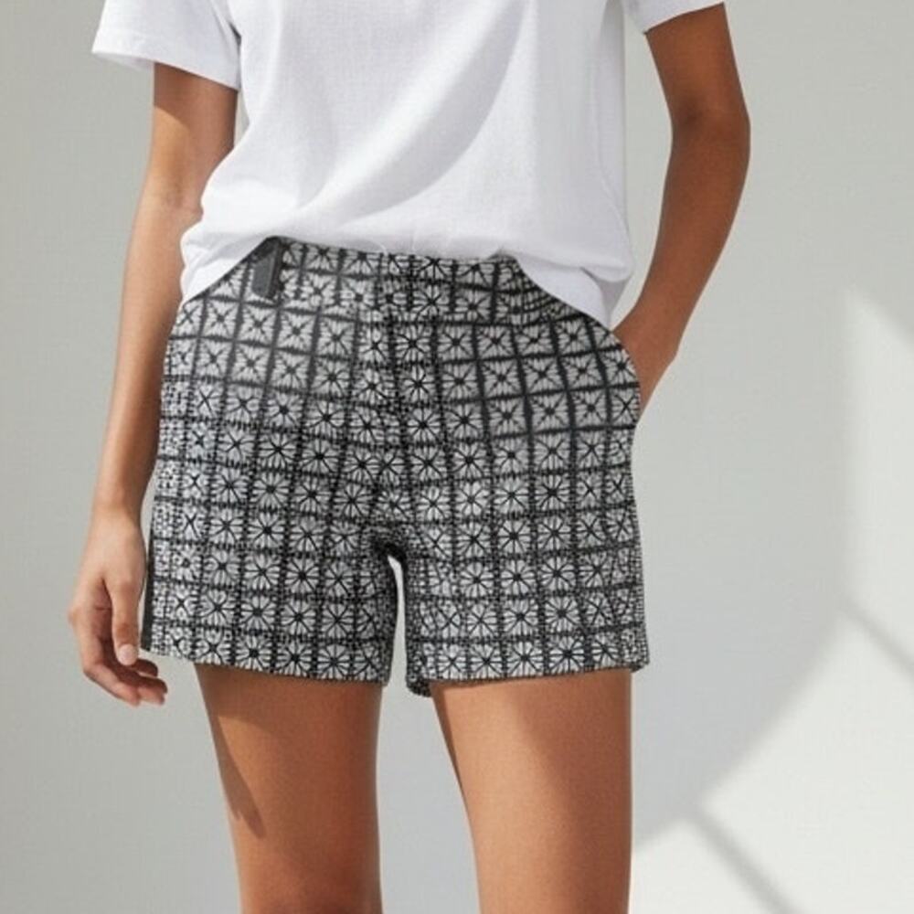 J. Crew City Fit Stretch Mid Rise Shorts Pockets Side Zipper 2 Navy Blue White